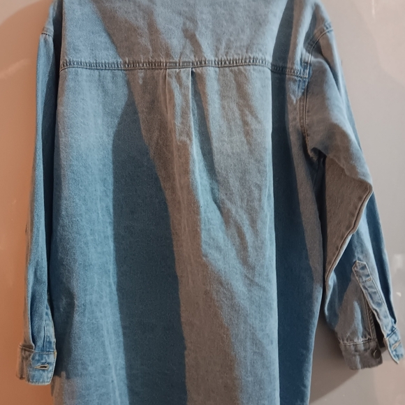 SCOOP , size 8-10 ,WOMENS , long sleeved , DENIM SHIRT - Picture 2 of 3